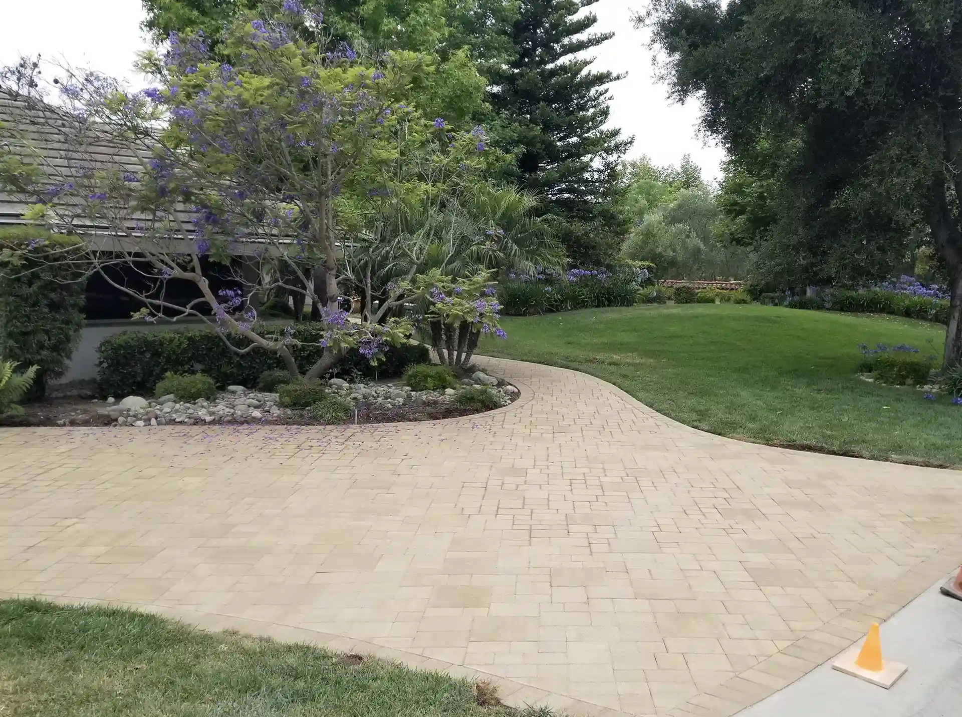 Custom Driveway and entryway construction near me in san diego california